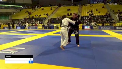 JENNISIN DOMINIQUE ROSANIA MONTE vs HILLARY VANORNUM 2023 Master International IBJJF Jiu-Jitsu North American Championship