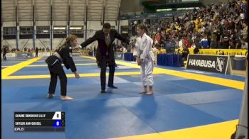 Shaine Sunshine Lilly vs Skyler Ann Gassel Pan Kids Jiu-Jitsu IBJJF Championship