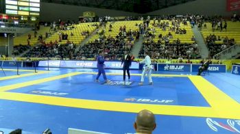 NATHIELY DEJESUS vs TAYANE PORIFIRIO 2018 World IBJJF Jiu-Jitsu Championship