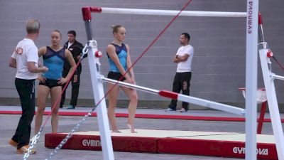 Sanne Wevers' (NED) Beam Mount - Training Day 1, 2017 World Championships