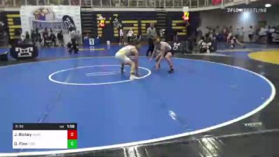 160 lbs R-32 - Justin Richey, Quaker Valley vs Dustin Finn, Forest Hills