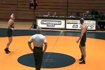 197lbs Stephen Garrett (JR) vs. Niko Brown (FR)