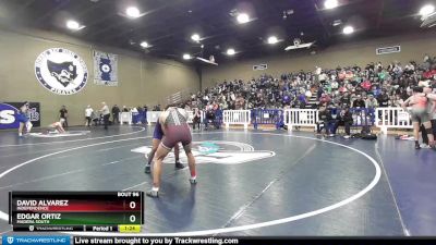 160 lbs Quarterfinal - David Alvarez, Independence vs Edgar Ortiz, Madera South