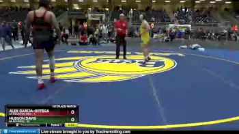 195 lbs Finals (8 Team) - Hudson Davis, 6A Newberg vs Alex Garcia-Ortega, 6A Mountain View