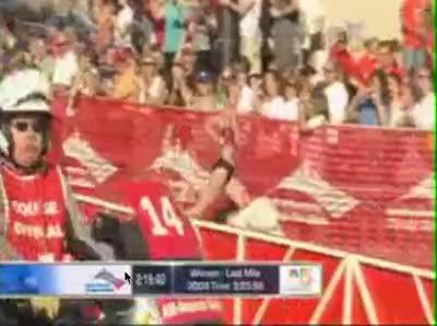 Women's finish at the 2010 Chicago Marathon