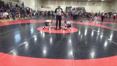 78 lbs Champ. Round 1 - Finn Ritter, Lake Mills Wrestling Club vs Breken Navarro, KMS