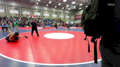 122 lbs Round Of 32 - Christian Vargas, Golden Valley vs Isaak Mendoza, Redwood