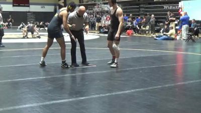 174 lbs 5th Place - Brad Laughlin, Army vs Maximillion Maylor, Michigan