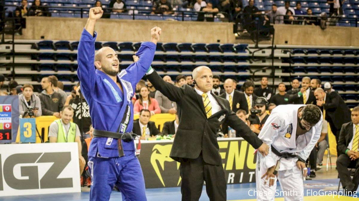 Bernardo Faria Rips Through Absolute Division at 2016 IBJJF Pans