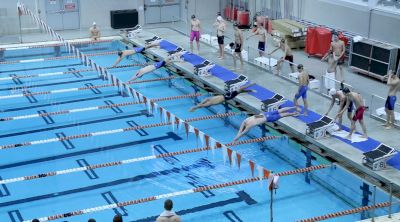 WATCH: TX Sophomores Drop 1:17 200 Free Relay