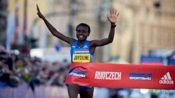 WATCH: Joyciline Jepkosgei breaks half marathon WR in Prague, Hasay runs 67:55, Rupp 61:59