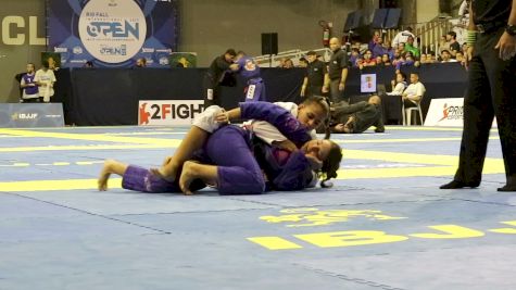 Beatriz Mesquita Submits Mackenzie Dern in 64 Seconds In Rio [Video]