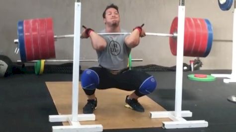 D'Angelo Osorio Front Squats 260kg/572lb!