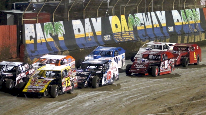 Modifieds Backstretch.jpg