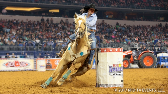 Hailey_Kinsel_barrel_racing.jpg