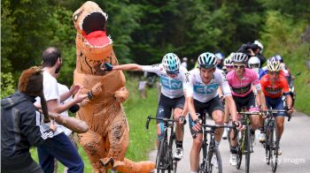 Highlight: Dinosaur vs. Froome