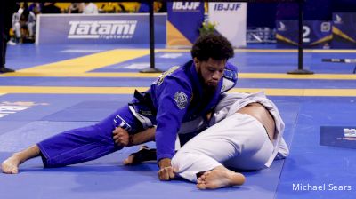 LEONARDO SAGGIORO vs SHANE JAMIL HILL-TAYLOR 2018 Worlds IBJJF Championship