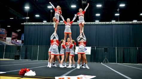 Reigning Medium Varsity Champs Compete At UCA Smoky Mountain