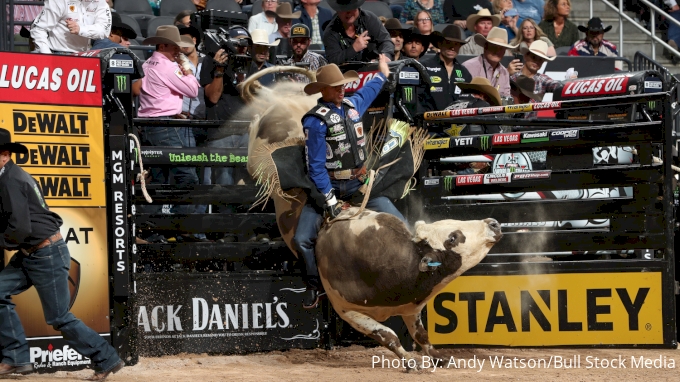 Eduardo Aparecido rides Cord McCoy/Bruce Wold's Mr. Majestic Photo By: Andy Watson/Bull Stock Media