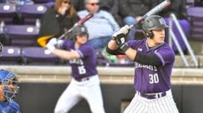 Northwestern Baseball.jpg