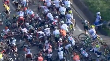 Massive Crash In Final 7K Of Tour of Algarve Stage 1