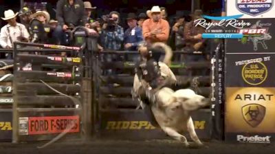 PBR Sioux Falls: 15/15 Bucking Battle