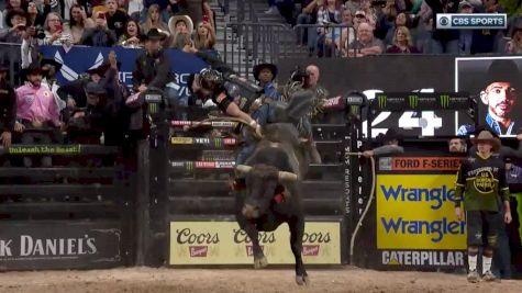 Barbosa & Chiseled: Watch One Of The Greatest Rides In PBR World Finals History