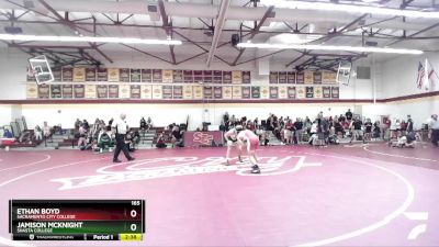 165 lbs Quarterfinal - Ethan Boyd, Sacramento City College vs Jamison McKnight, Shasta College