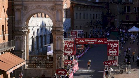 Strade Bianche's Piazza del Campo Party | Chasing The Pros