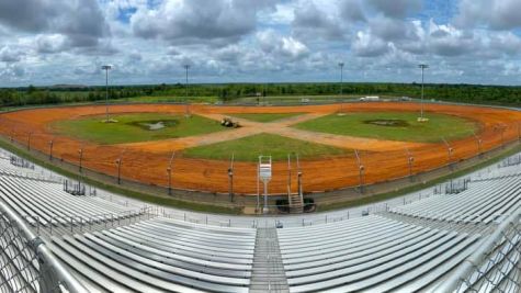 Dirt-Covered Oval Hits Right Notes In Louisiana