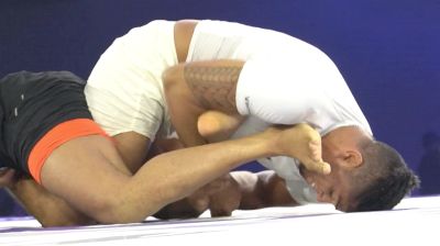 Victor Hugo Secures A 50-50 Heel Hook In The Final Minute Of The Match