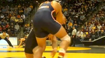 Mario Gonzalez scramble to pin