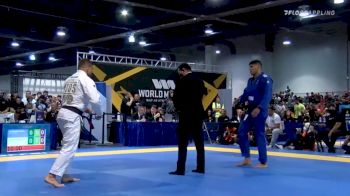 Victor Hugo vs Gustavo Batista | 2021 IBJJF Jiu Jitsu Grand Prix