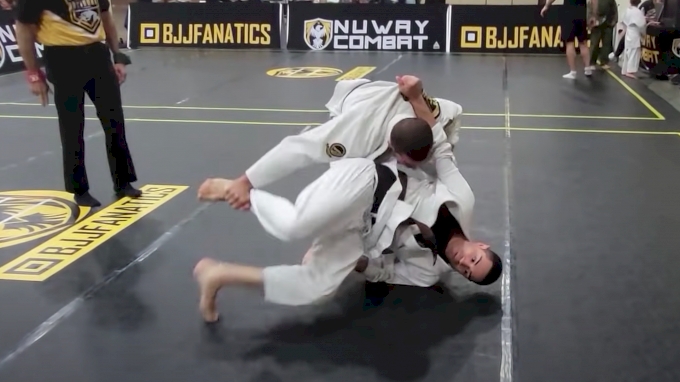 nuway grappling gi.jpg