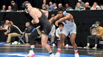 141 lb R16, Jaydin Eierman, Iowa vs Kizhan Clarke, North Carolina