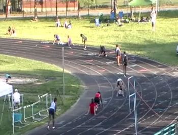 4AW Girls 4x100