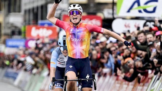 Demi Vollering wins Liège-Bastogne-Liège