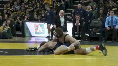 Mark Ballweg earns a major decision