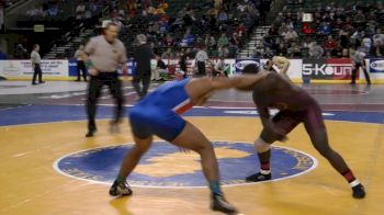 195 lbs quarter-finals Razohnn Gross Don Bosco vs. Ed Shockley Millville