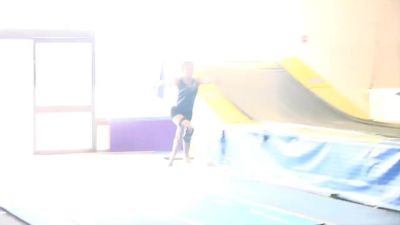 Tavia Smith - Vault Workout [6/8/13]