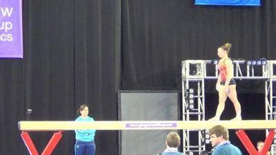 Roxana Popa on beam at prodium training