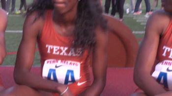 Texas women after winning the 4x400