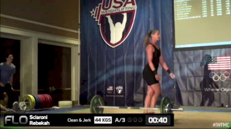 Rebekah Sciaroni (W35, 69) Snatch 44 kgs 2