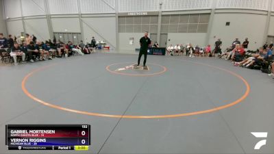 132 lbs Round 1 (6 Team) - Gabriel Mortensen, North Dakota Blue vs Vernon Riggins, Michigan Blue