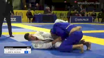 NICHOLAS DE BARCELLOS MEREGALI vs HELTON JOSÉ M. DA SILVA JUNIOR 2022 World Jiu-Jitsu IBJJF Championship