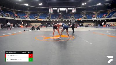 138 lbs Cons. Round 2 - Logan Tatar, St. Charles East vs Benjamin Czarnowski, IC Catholic Prep