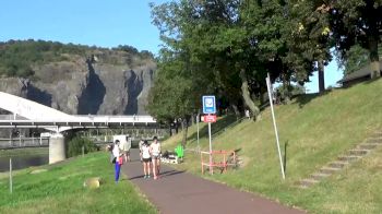 Start of 1K intervals for Misato Horie and Kikuyo Tsuzaki ahead of Usti nad Labem Half Marathon