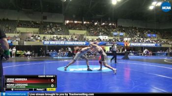 165 lbs Prelim Round 1 - Jesse Herrera, Wabash vs Noah Leisgang, Wisconsin-La Crosse