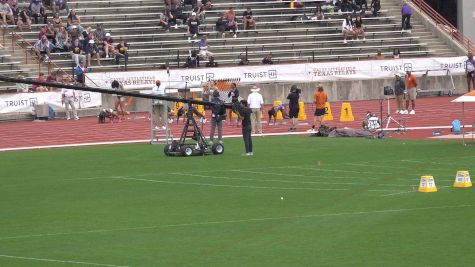 Invitational Women 100m Heat 2