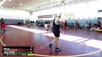 157 lbs Champ. Round 2 - Phu Le, Sacramento City College vs Isaac Flores, Bakersfield College